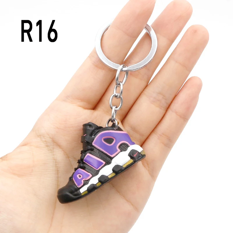 2024 New 3D Basketball Shoes Keychain Simulation Fun Sneakers Keyring Fashion Originality Mini Shoe Model Keychains Car Pendant