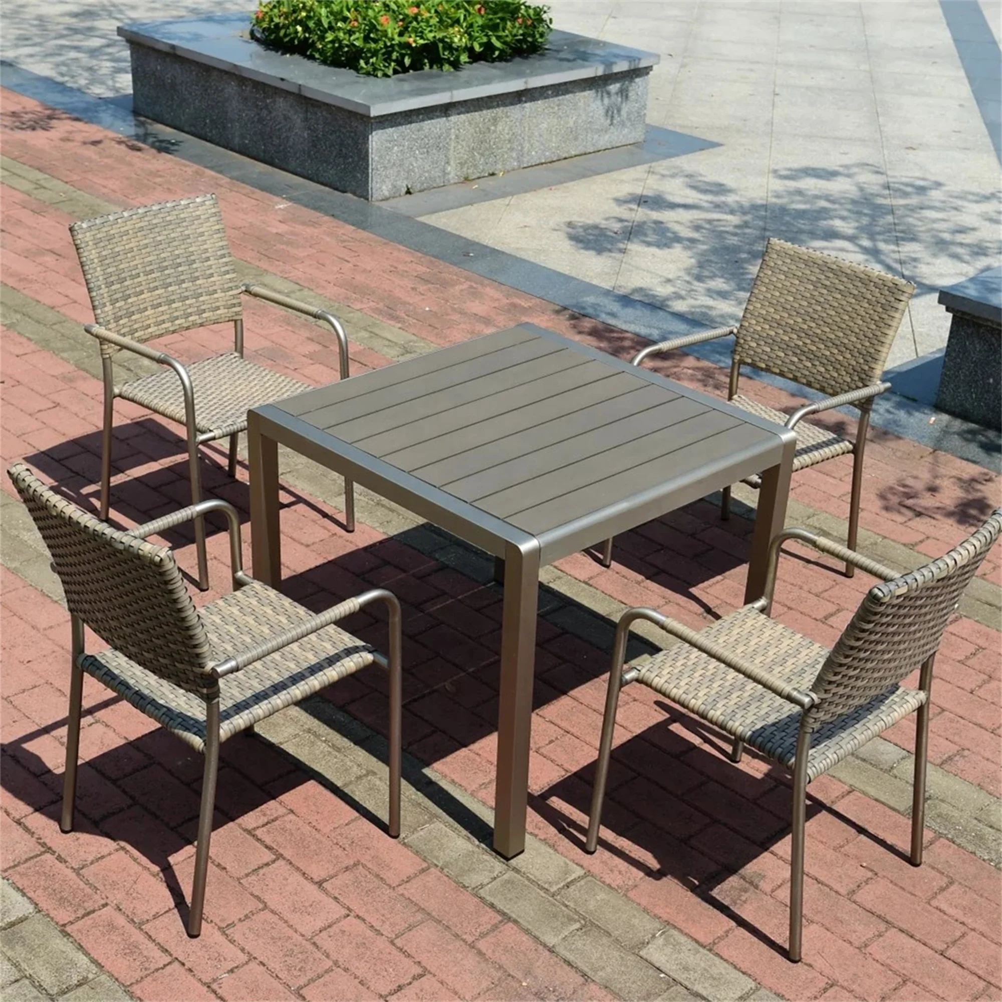 

Садовые столы и стулья из ротанга и пластика, мебель для улицы, обеденный набор для сада