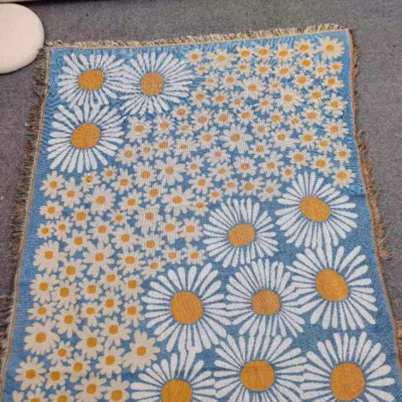 Kawaii Camp Bedcover Bedspread Daisy Floral Nordic Tapestry Sofa Cover Floor Mat Bohemian Throw Blanket for Bed Fundas De Sofa