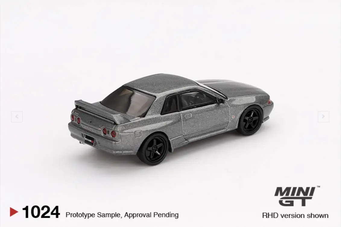 MINIGT 1024 In Stock 1:64 Nissan Skyline GTR NISMO BNR32 CRS Version Diecast Car Model Collection Toys