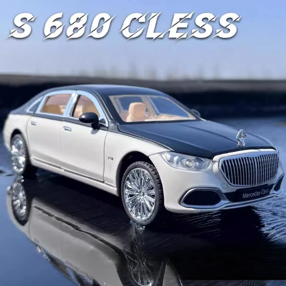 1:24 Maybach S680 Car Model Toy Doors Opened Sound Light Pull Back Diecast Metal Shock Absorption Models Boys Collection Gifts