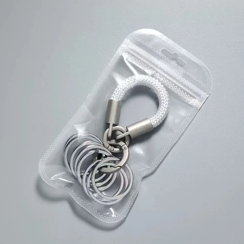 Minimalistischer Schlüsselanhänger aus Titanlegierung mit Naturfinish, Mehrfachring-Organizer, Multifunktionales Insta-Style Schlüsselband – Detail 3
