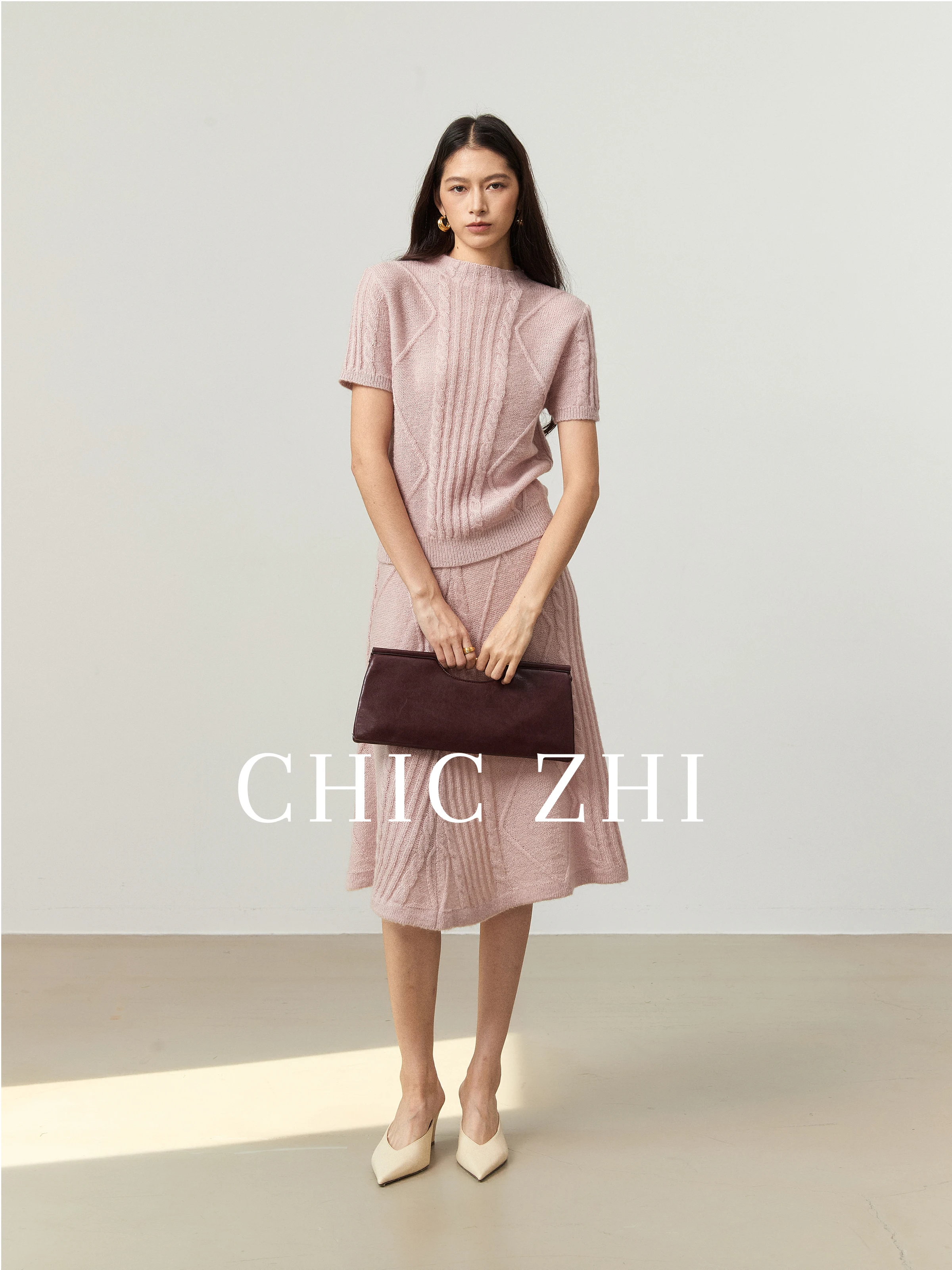 Women Fashion Over The Years - Elegantes Strick-Set aus Wollmischung mit Halbarm-Oberteil