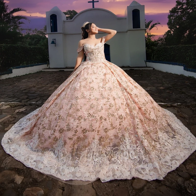 

Pink Shiny Quinceanera Dresses Ball Gown Off The Shoulder Applique Lace Beading Crystal Bow Tull Corset Party Birthday Sweet 16
