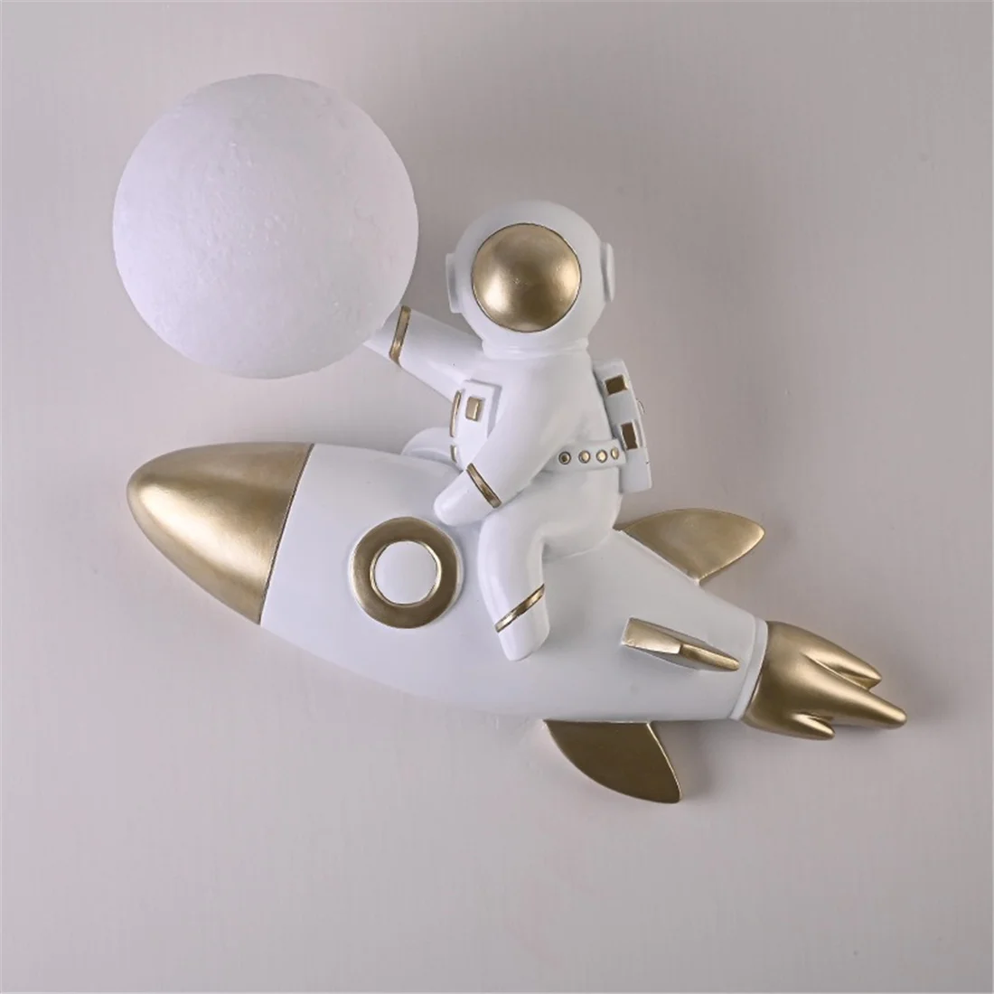 Children Rocket Astronauts Resin Pla Ball Led Wall Lamp Boys Bedroom Bedside Sleeping Night Light Study Aisle Corridor Sconces