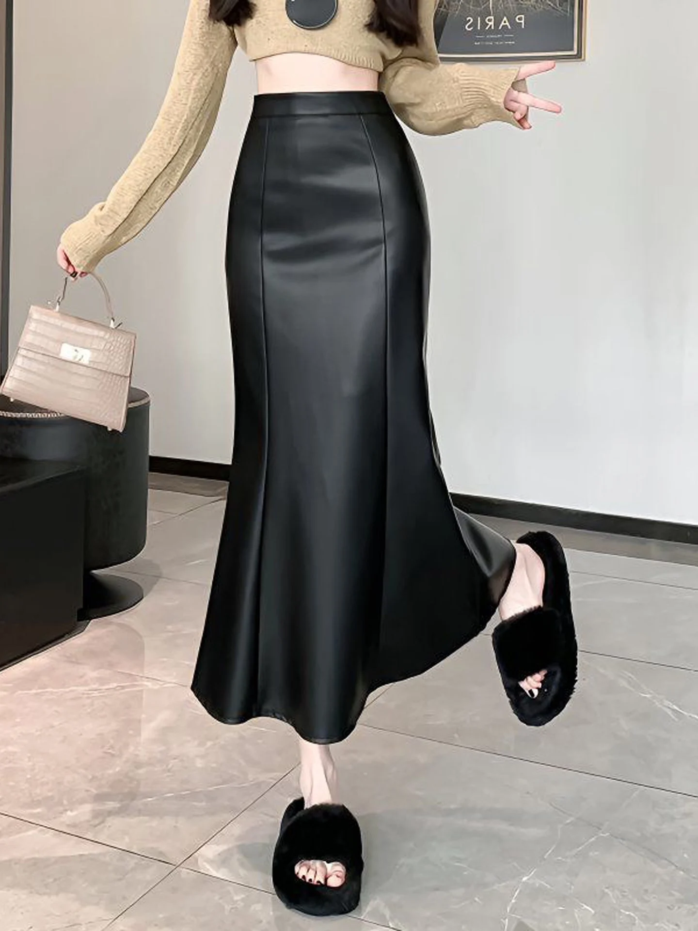 Slimming High Waist Mid-Length PU Leather Fish Tail Skirt for Women Elegant Commuter Style Korean Fashion Autumn New Arrivals