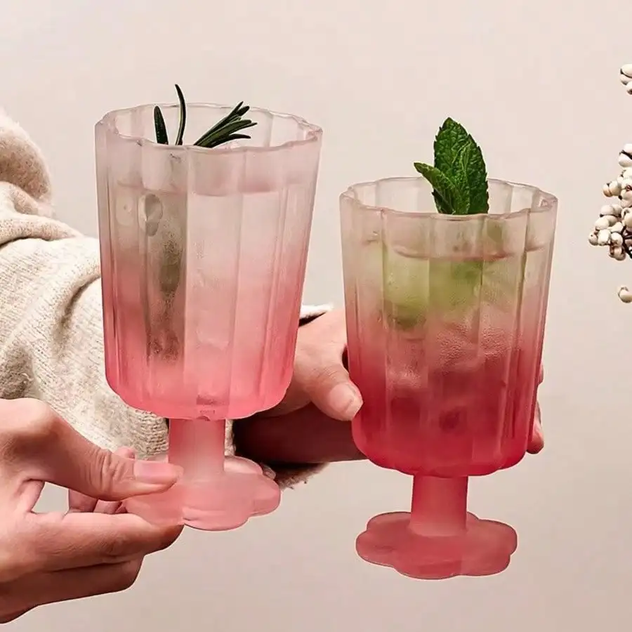 2/4/6pcs Ripple Drinking Glasses Set, Flower Petal Glass Goblets For Juice, Cocktail, Ice Cream & Dessert, Aesthetic Vintage Drinkware，sh260510215032558545041