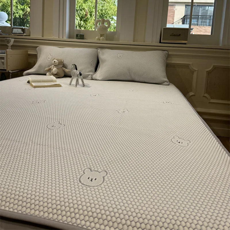 

2024 Summer Thick Ice Bean Cooling Fitted Sheet Set Cool Feel Rayon Mattress Cover and Pillowcases Breathable Summer Mat for Bed