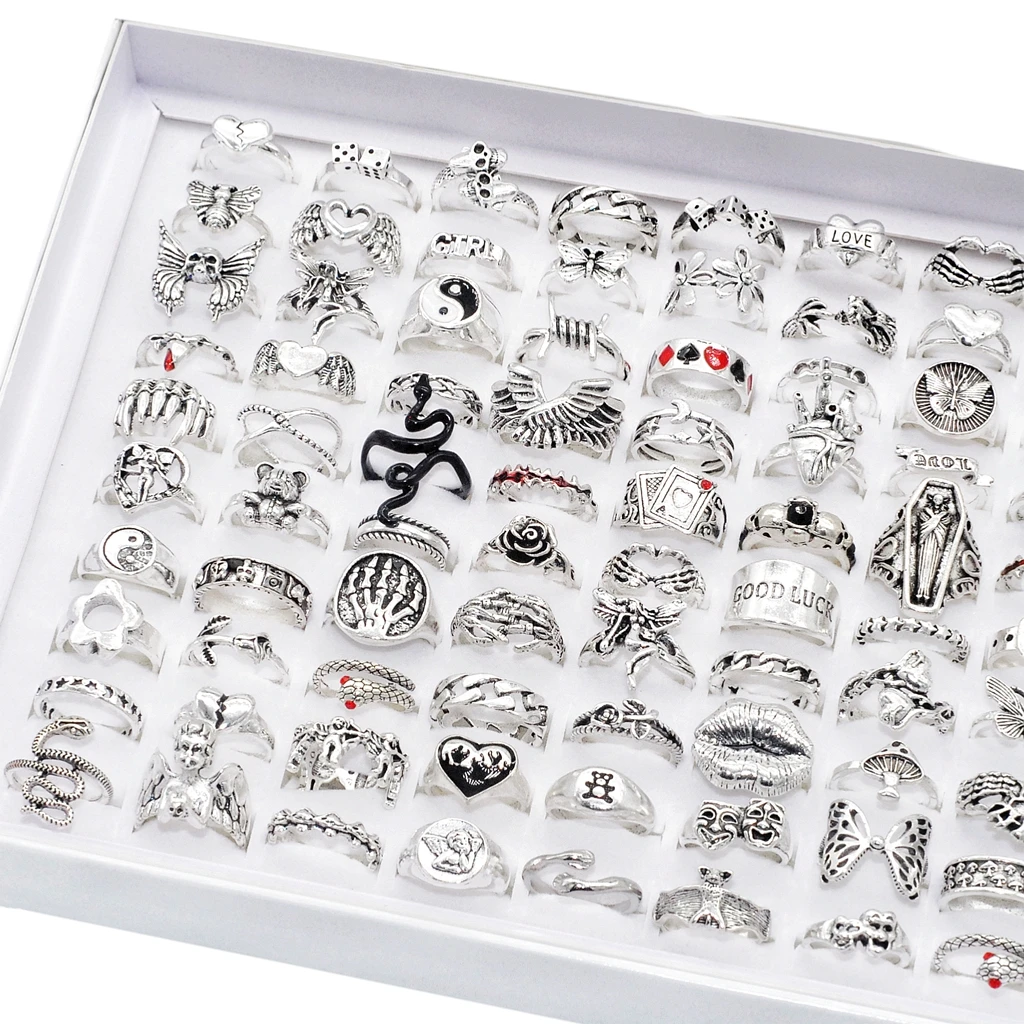 10/20/30/50/100pcs Lot Mix Design Punk Gothic Vintage Rings Men Women Antique Silver Plated Metal Animal Skull Lip Party Jewelry