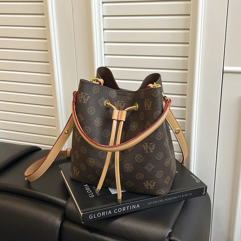 

2025 Chic Bucket Bag for Women, Premium Shoulder & Crossbody Purse, Sophisticated Top Handle Work Tote, Stylish Commuter Bag