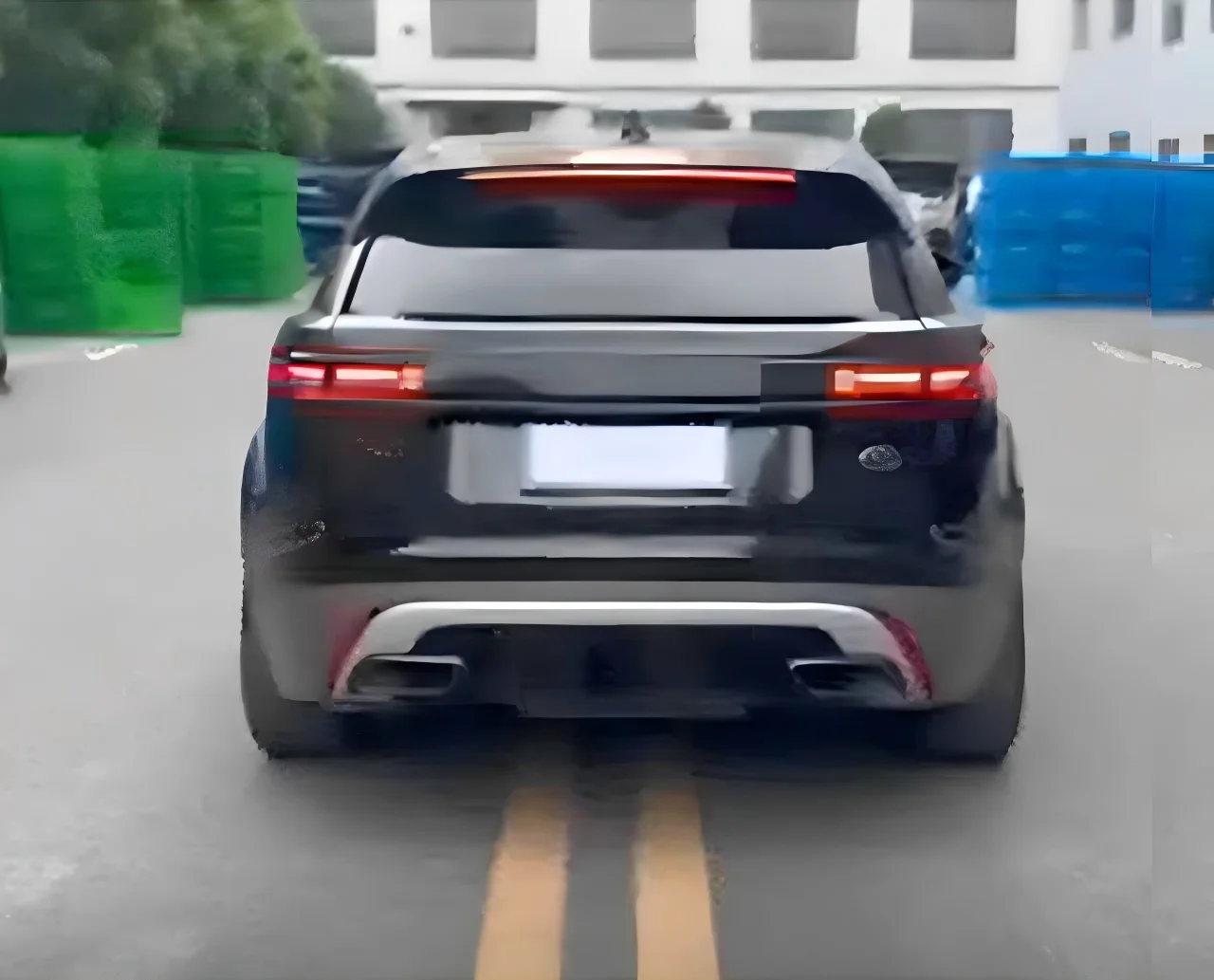 Car Parts Tailgate Panel Trim Rear LED Center Tail Light Lamp Assembly for Range Rover Velar 2017-2019