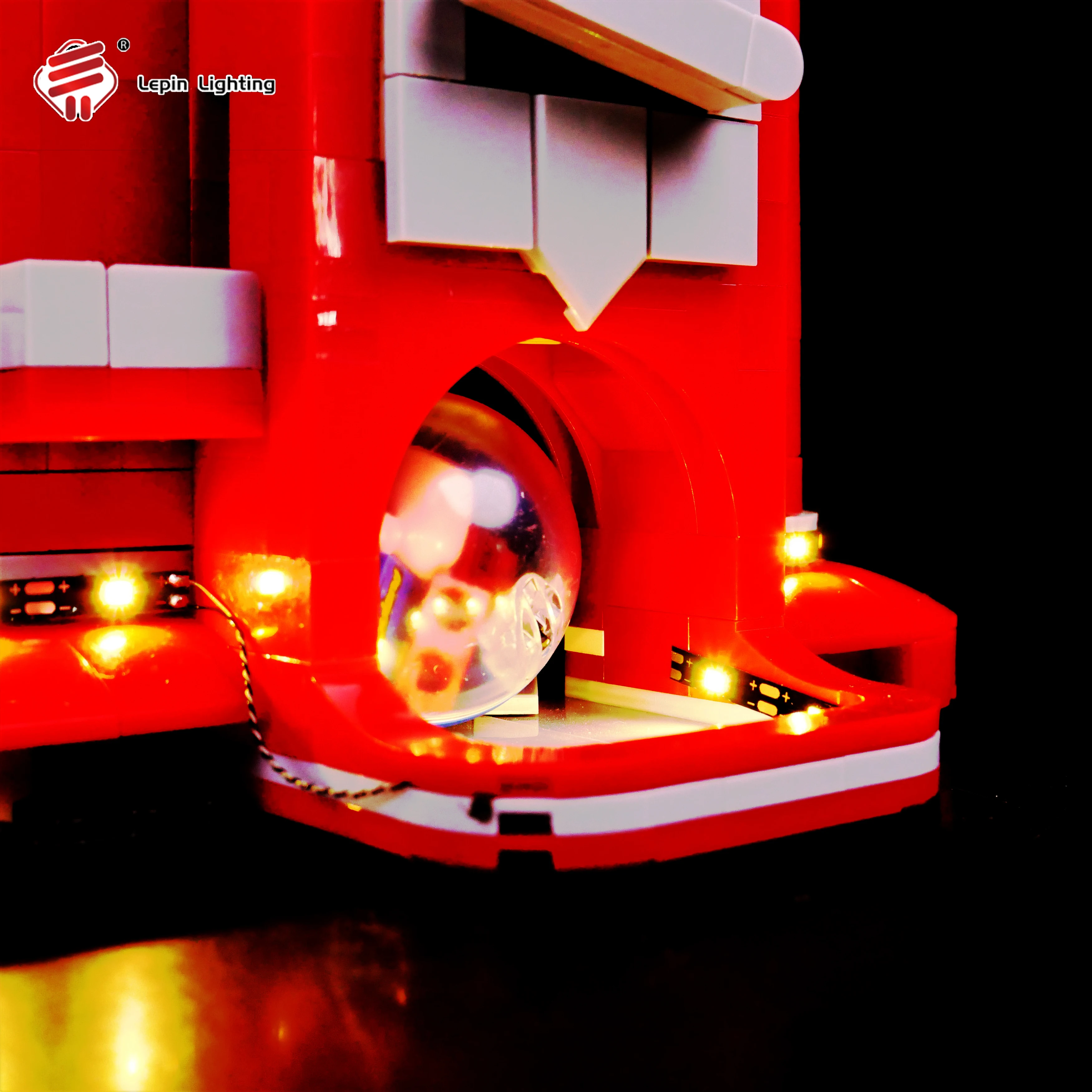 مجموعة إضاءة LED DIY متوافقة مع مكعبات بناء آلة Gashapon الرجعية 21358 نموذج عرض ملحقات الإضاءة للتحكم عن بعد