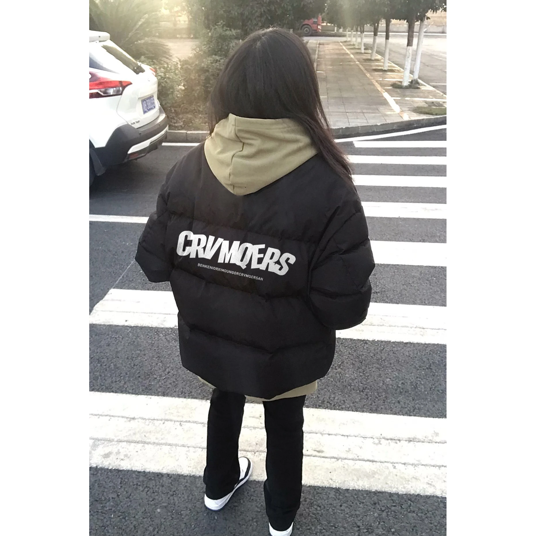 

Зимняя женская парка с пуговицами спереди, модная, функциональная, теплая, уютная, в свежих цветах, приталенного кроя, элегантная, универсальная.