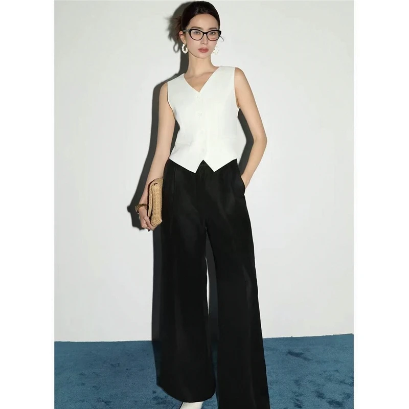 Retro Black Vest Top 2026 Spring Autumn Summer New Style Slim Fit Short Length Sleeveless Suit Jacket Versatile Fashionable W...