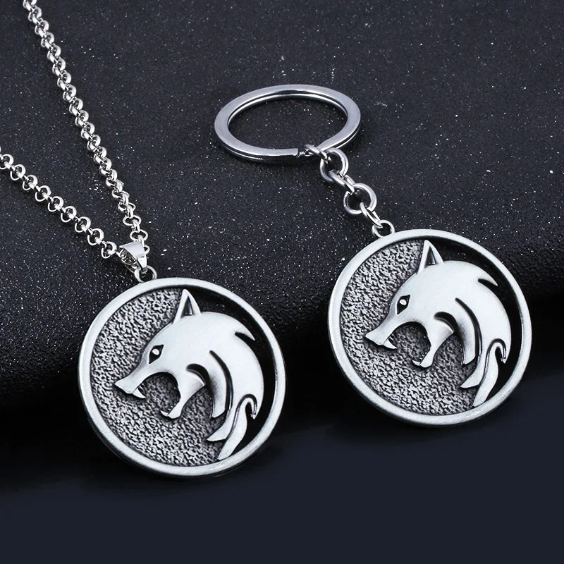 LLavero de cabeza de lobo Vintage para hombre, medallón de juego Geralt de Rivia, llavero con colgante de Metal de lobo, accesorios para coche, regalo de joyería