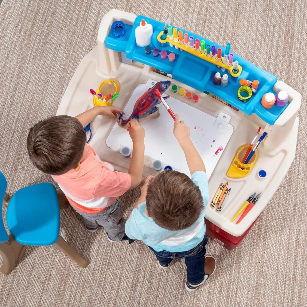 Step2 Deluxe Art Master Kinder schreibtisch, Aktivität tisch und Stuhl für Kleinkinder, Bastel tisch mit Stauraum, Alter 3 Jahre alt