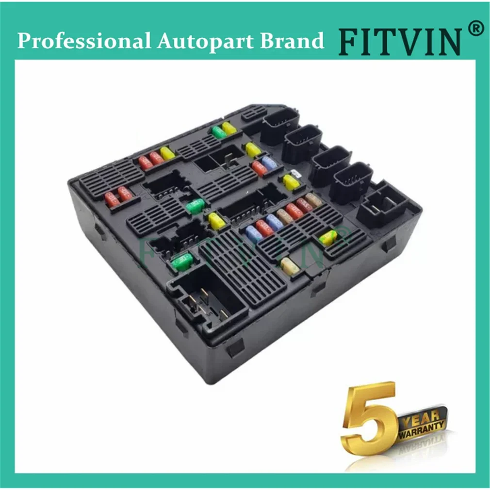 284B62633R 284B69159R Brand New Genuine Engine Fuse Box For Renault Fluence