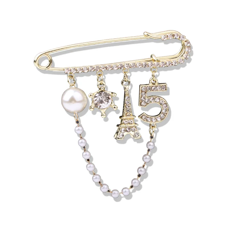 luxury brand Pin Accessories New Pearl Flower Brooch Versatile Brooches Korean Pin trending jewelry 2024 free shipping