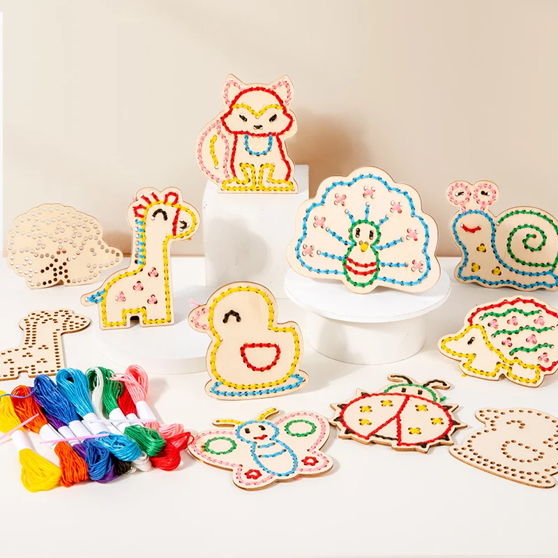 Wooden Animal Sewing Kit for Kids DIY Embroidery Lacing Toy Montessori Educational Fine Motor Skills Birthday Gift for Toddlers