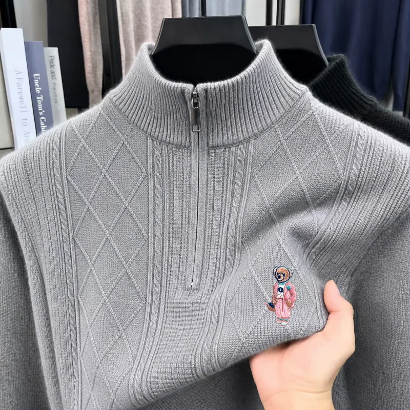 Luxury Man Long-Sleeved Knitwear Mock Neck Zipper Bear Embroidery Diamond Pattern Autumn Winter New Leisure Versatile Men's Wear