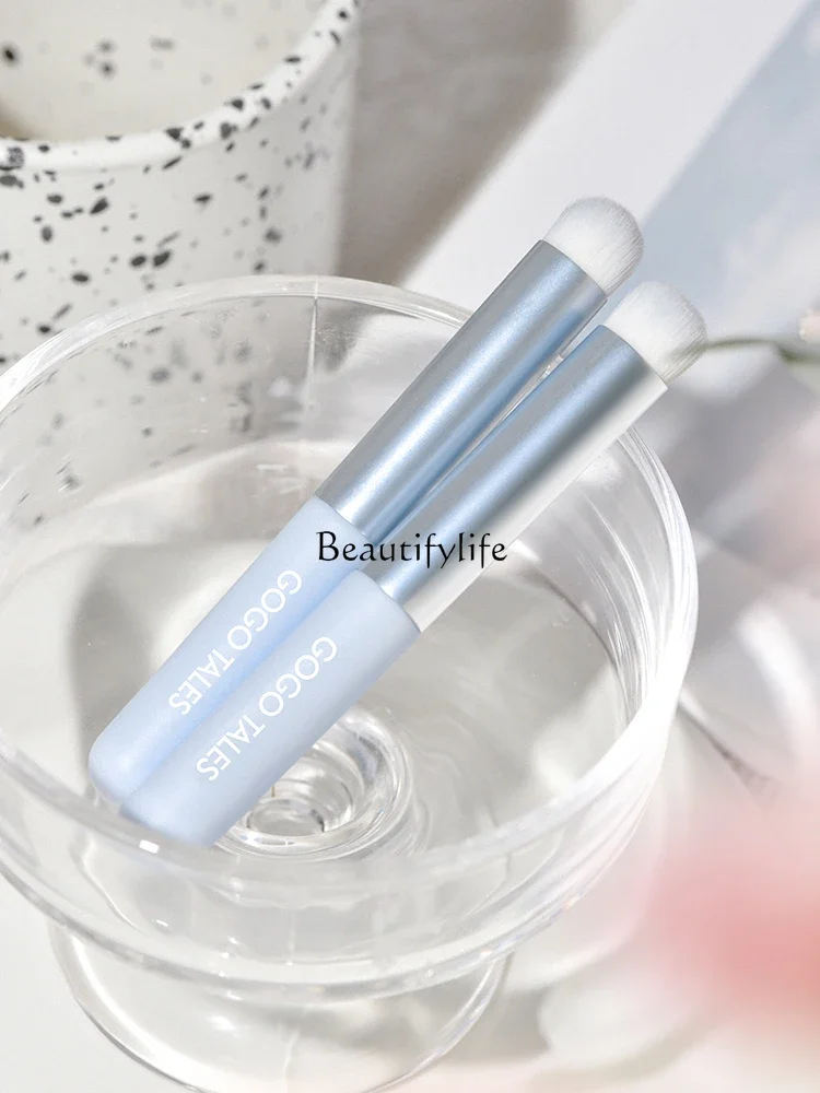 

round Head Lip Blending Concealer Brush Soft Hair Portable Lipstick Makeup
