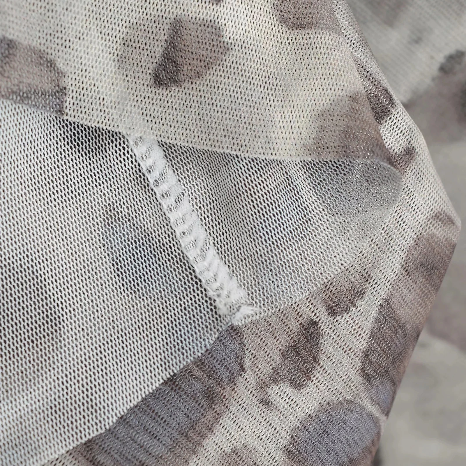 가벼운 메쉬 베이스 셔츠 라운드 넥 긴팔 레오파드 프린트 빈티지 여성용 언더웨어 출퇴근 스타일 슬림 핏 티셔츠