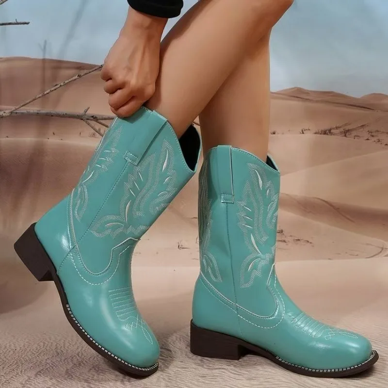 Buty damskie 2024 Nowość Jesień Zima Western Cowboy Boots Women Fashion Haftowane buty outdoorowe dla kobiet Botas De Mujer