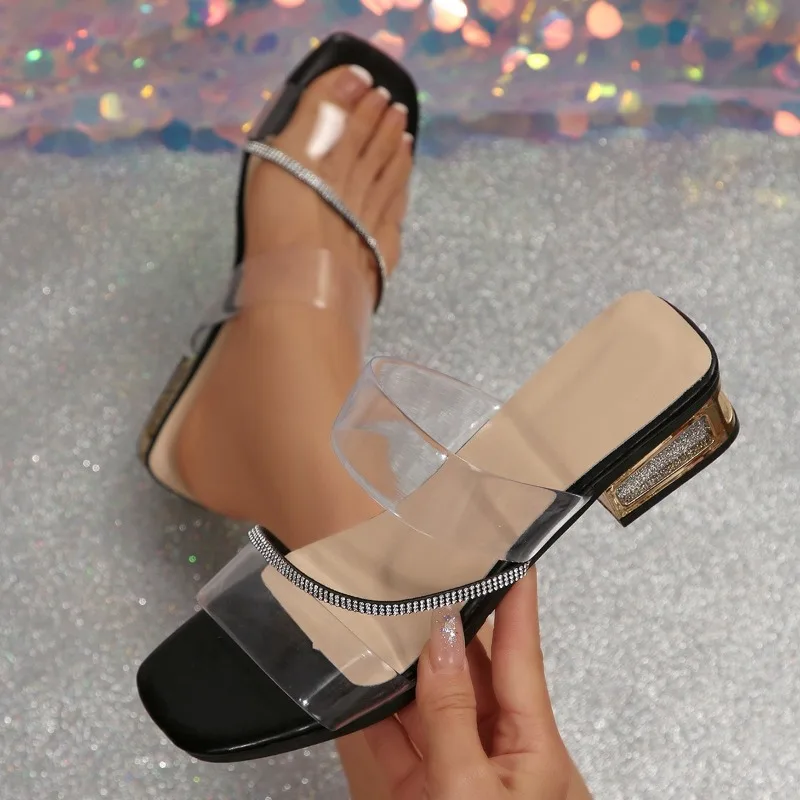 

Новые летние шлепанцы на блочном каблуке с квадратным носком, со стразами, прозрачными ремешками, противоскользящие, износостойкие, на каблуке-рюмочке