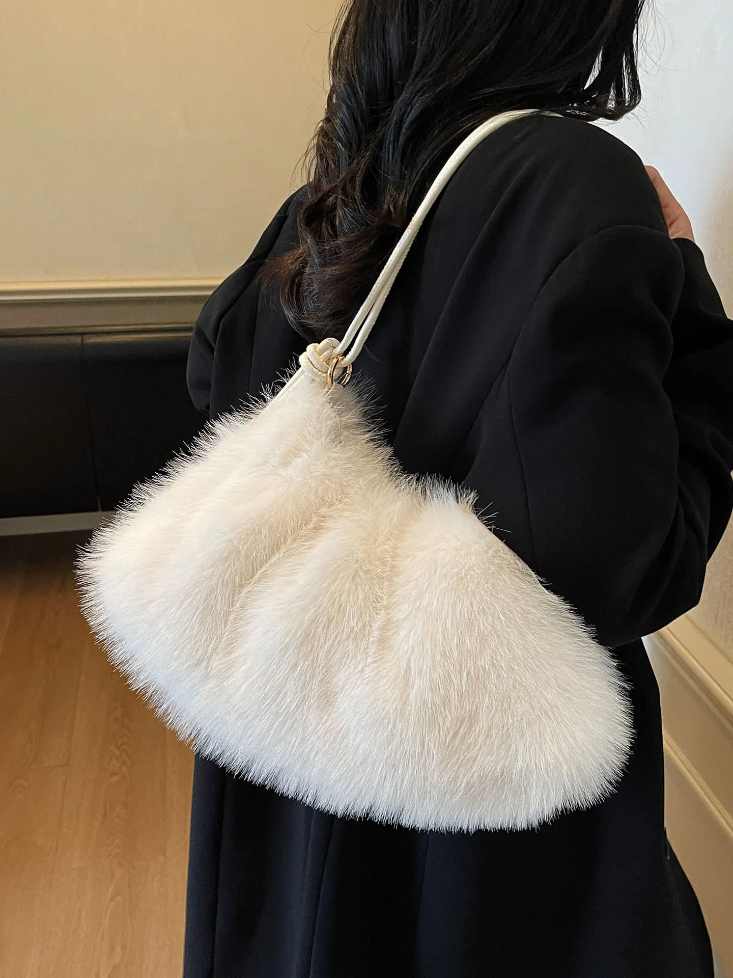 

Осенне-зимняя сумка-тоут, женская корейская сумка-тоут с мехом, сумка подмышки, мягкая сумка из искусственной кожи, модная сенсация