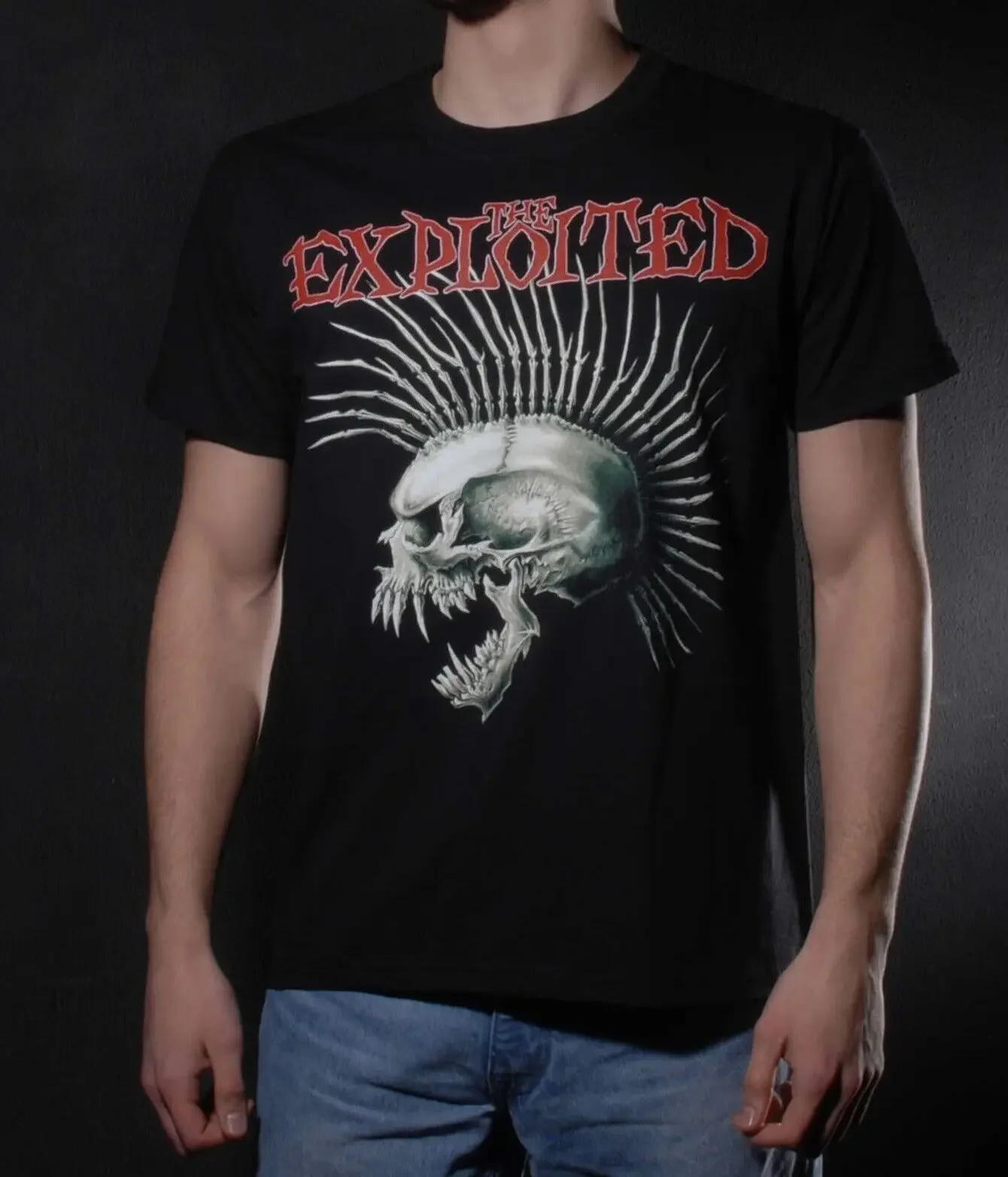 Camiseta The Exploited - Beat The Bastards (FOTL) Preta