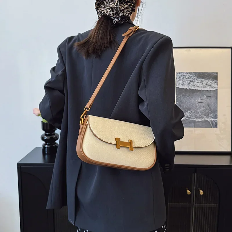 

Лето 2023, трендовая сумка подмышки с цепочкой, женская сумка через плечо, универсальная однотонная маленькая сумка на плечо, модный аромат