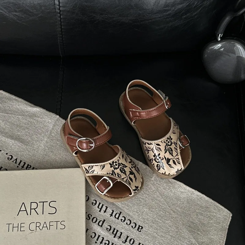 

Girls Half Sandals Princess Style Versatile Kids Casual Shoes Fashion Non-slip 2026 Summer New Kids Sandals Sweet Floral Soft