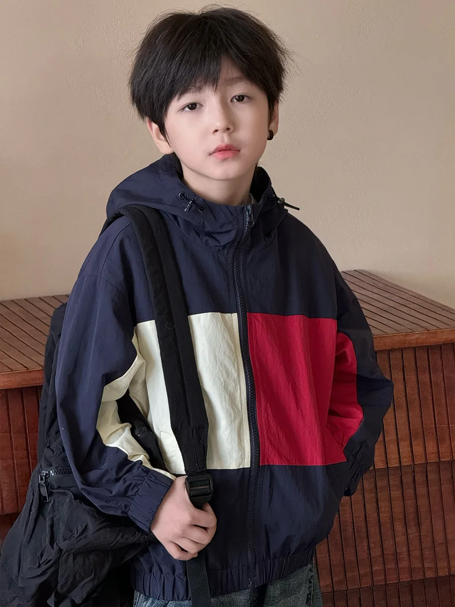 2026-spring-new-boys'-coat-style-color-blocked-hooded-zipper-jacket-stylish-and-trendy-children's-clothing