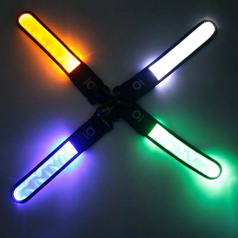 1Pcs Multi-color LED Glowing In Dark Hanging Decoration For Backpacks Bicycles And Dog Leashes Improves Night Travel Safety