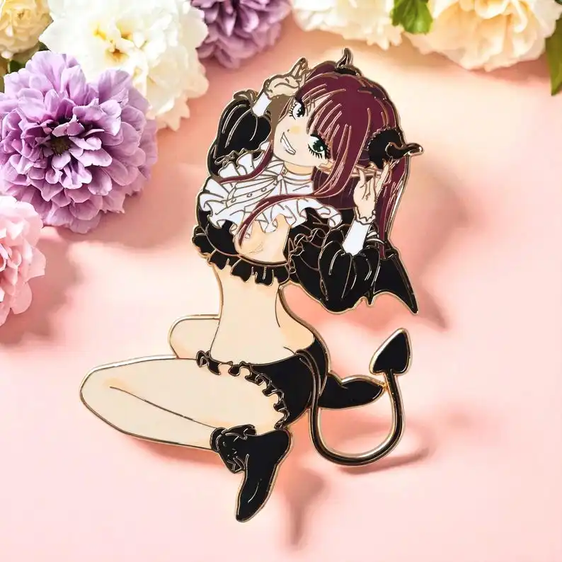 Жесткая эмалированная булавка Marin Kitagawa