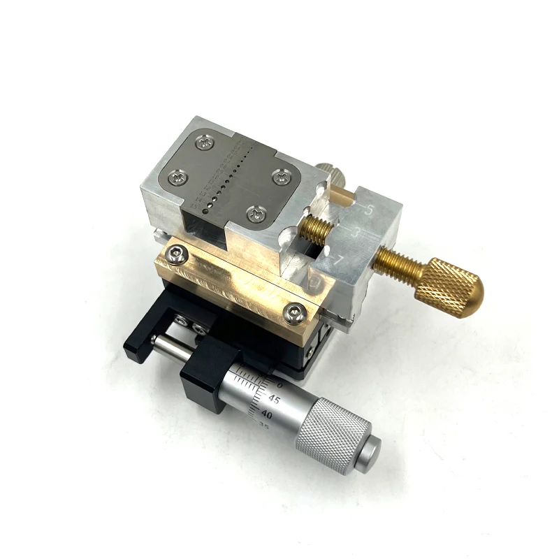 

Mini Bench Vise 40*40MM Precision Copper Vise Watch Manual Repair Model