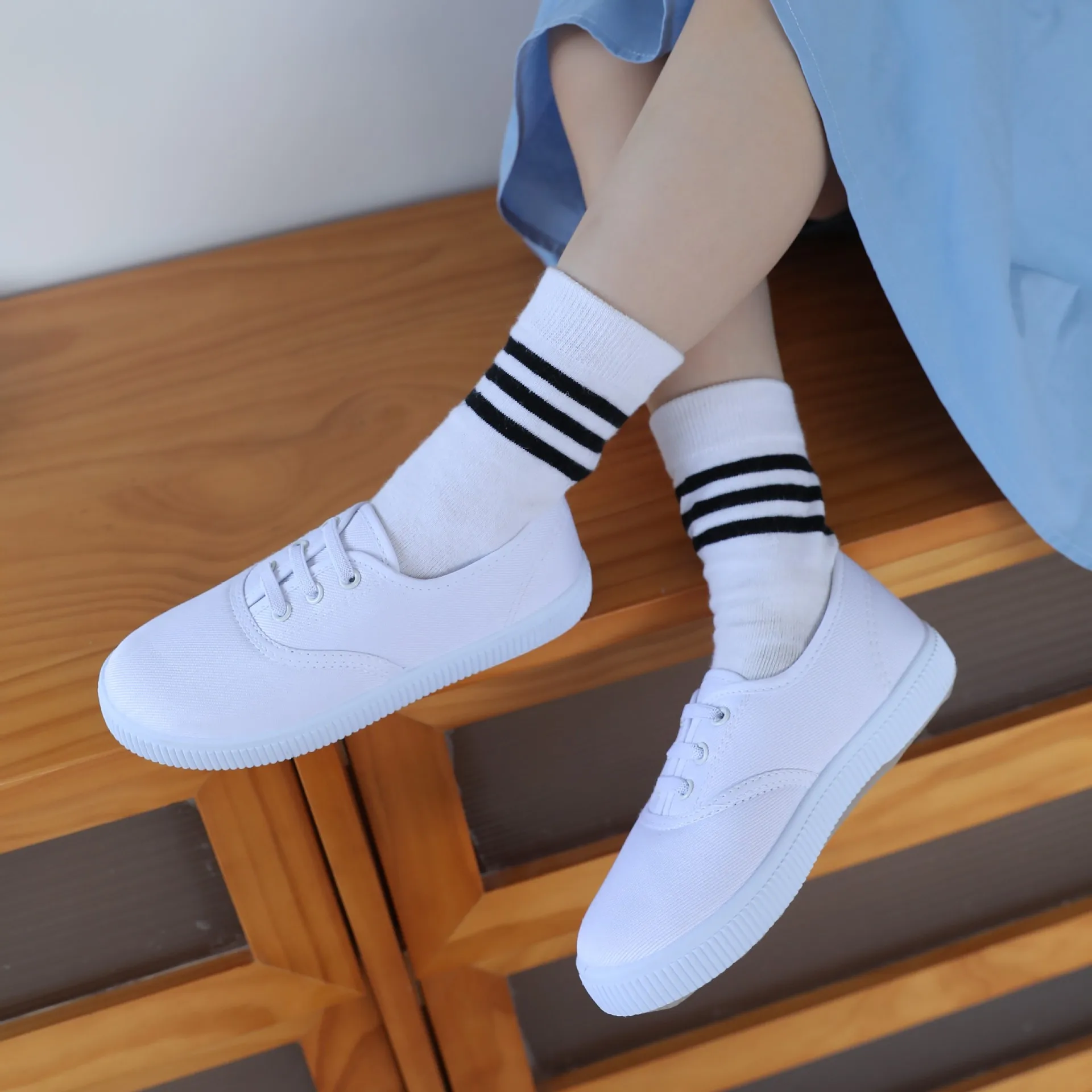 Girls Dance Shoes Kids Professional Dancing shoes Little White Shoes for Baby Girls Indoor Soft Sole Casual Sneakers for Kids