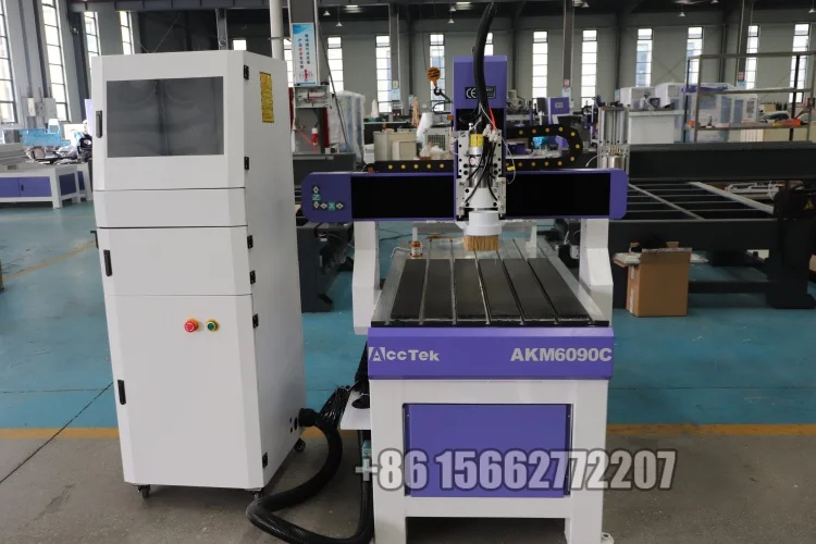 Acctek Factory CNC 6090 ATC Máquina de grabado para carpintería Máquina de grabado de puertas de gabinete pequeño de escritorio para fábricas pequeñas