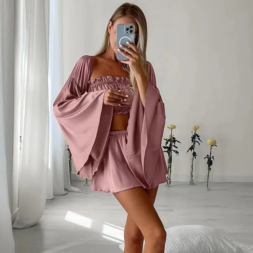 ชุดเสื้อครอปแขนยาวและกางเกงขาสั้น ชุดลำลองสำหรับผู้หญิง ผ้าโพลีเอสเตอร์ คอลเลคชั่นฤดูร้อน 2023