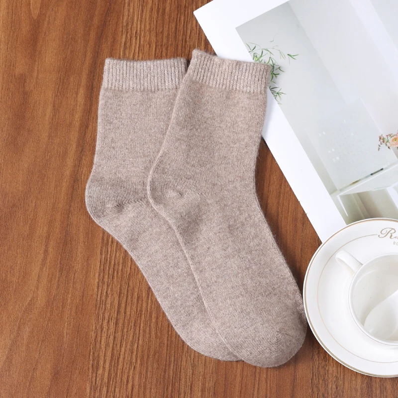 

Шерстяные носки DjzDsm для мужчин и женщин, осенние и зимние носки средней длины, толстые теплые мягкие однотонные кашемировые носки