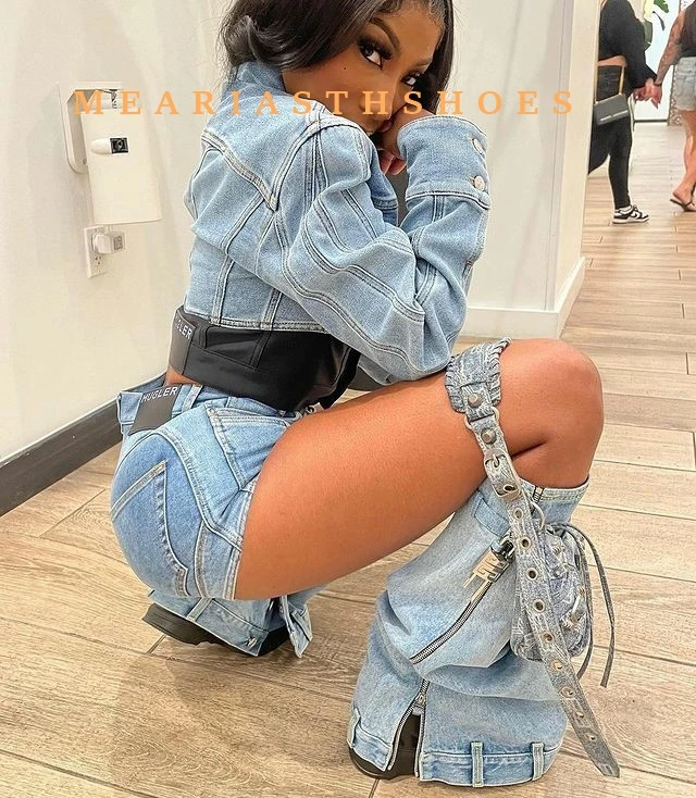 Szie 44 الأوروبية/الأمريكية الجديدة سميكة وحيد أحذية رعاة البقر القرش جولة رئيس الأحذية النسائية كبيرة طويلة برميل حزام مشبك أحذية نسائية