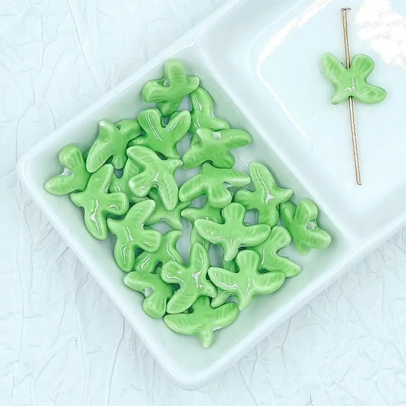 10 Stück Keramikperlen in Vogelform für DIY-Schmuckzubehör, Friedenstauben-Anhänger, kreatives Basteln für die Herstellung von Armbändern und Halsketten – Detail 4