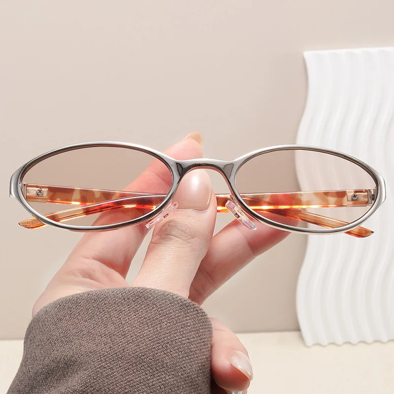 

2026 New Y2K Oval Sunglasses Women Retro Narrow Frame Old Money Style UV400 Anti-UV Shades for Travel Daily