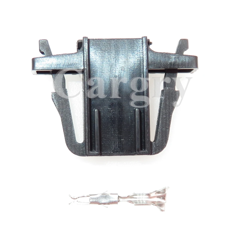 1ชุด3P 3B0972703 Auto Tail ไฟสายไฟ Unsealed ซ็อกเก็ตสำหรับ VW รถเปลี่ยนอุปกรณ์เชื่อมต่อ