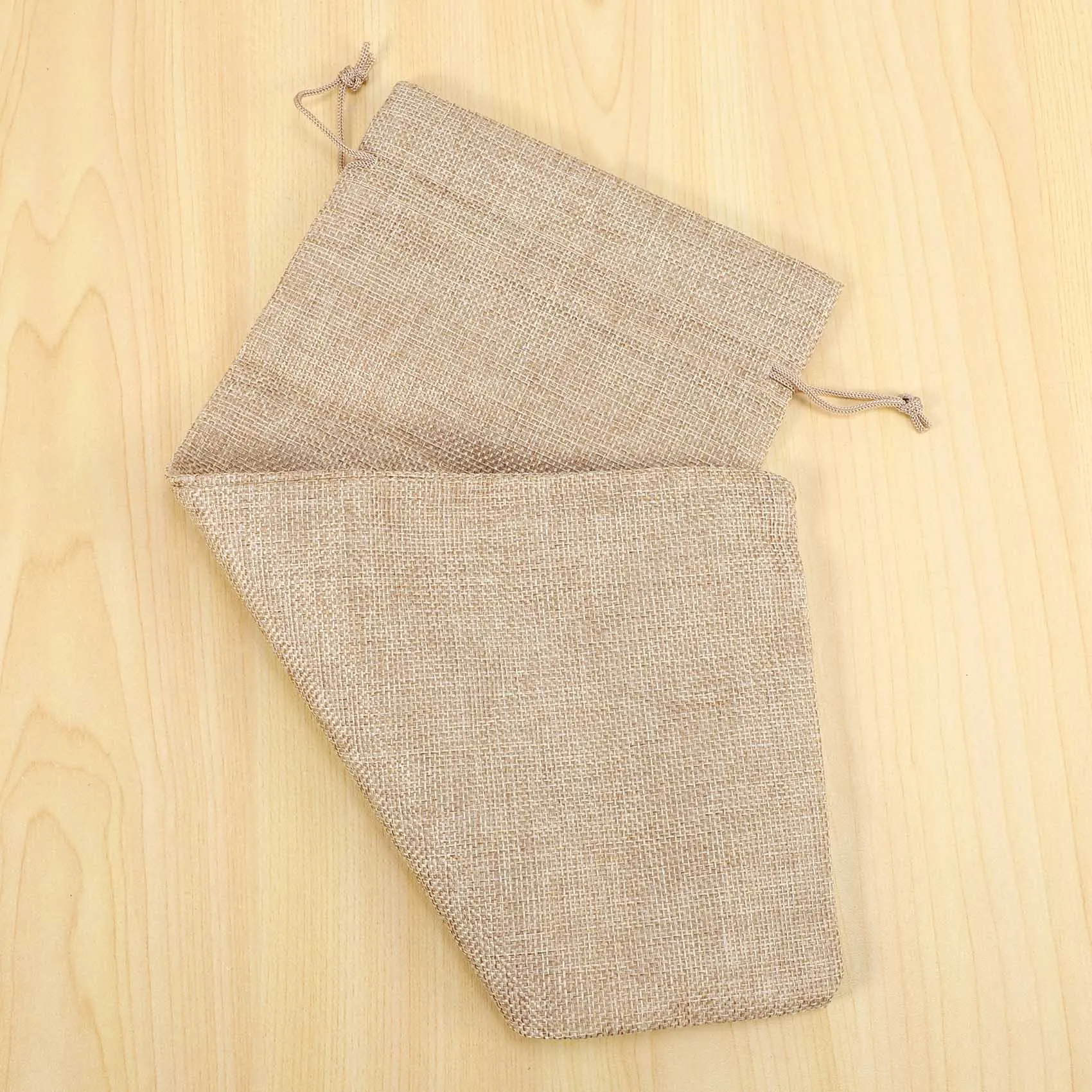 10 قطع من أكياس النبيذ الجوت، 14 × 6 1/4 بوصة أكياس هدايا لزجاجة النبيذ هسه مع رباط SQ