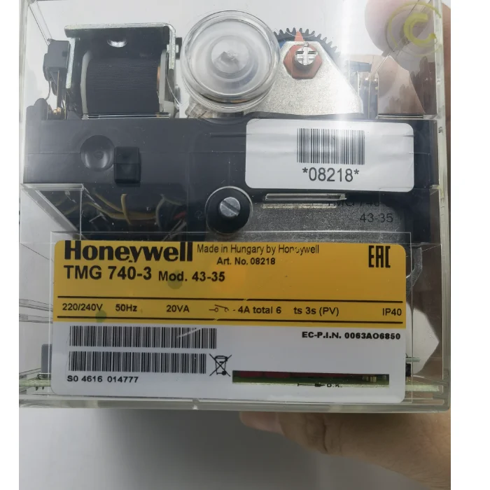 

TMG 740-3 mod.43-35 0821 Контроллер Honeywell 220 В