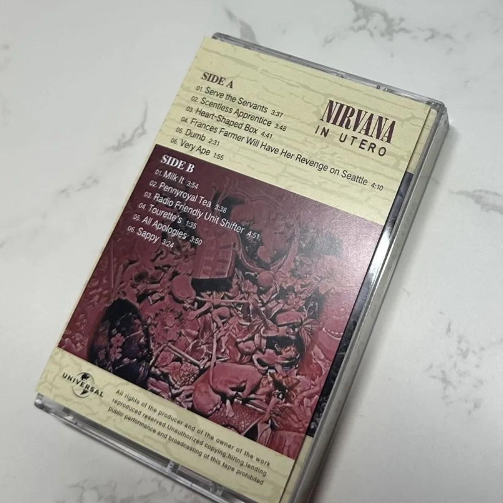 Fita Cassete Nova e Lacrada do Álbum Nirvana In Utero com Livro de Letras