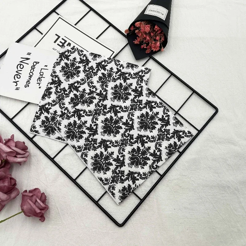 20pcs/Pac 33cm Black and White Printed Napkins Featured European Black Floral Square Folded Paper Napkins Party Flower Paper