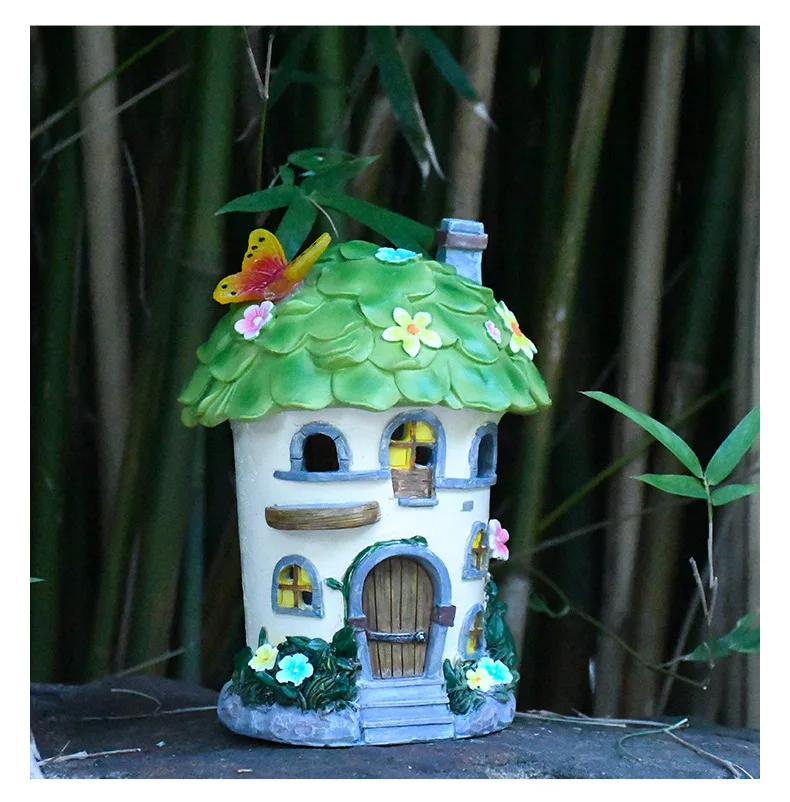 

Солнечный садовый светильник-декор из смолы в виде домика для Рождества, уличный, с LED-подсветкой, создающий сказочную атмосферу, креативное украшение