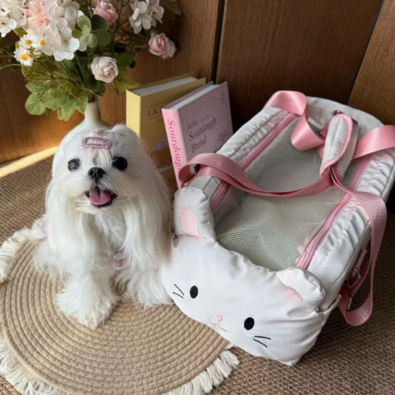 Pet Dog Car Seat Cat Carrier  Booster Seat on  Armrest Travel Bags for Cats Dogs with Easy Carrying Strap Travel Car Carrier